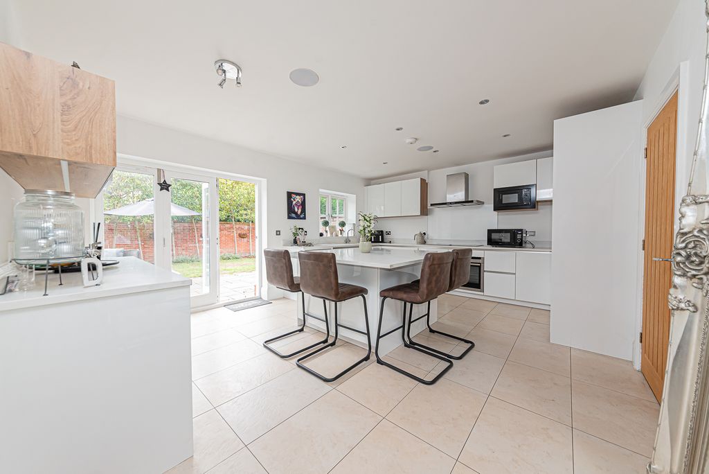 Property photo 2 of 14 Re-Fitted Kitchen/Breakfast Room