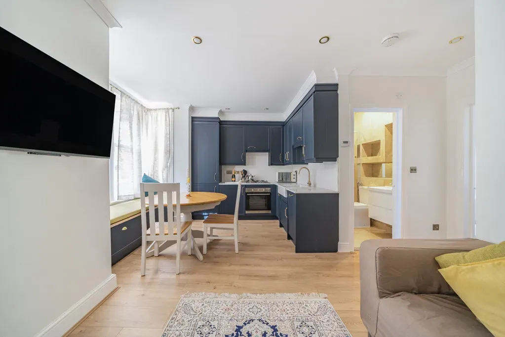 Property photo 3 of 8