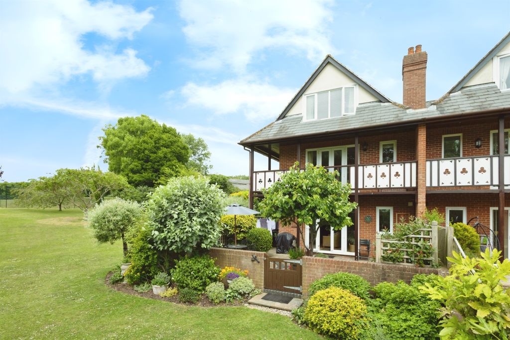 Property photo 1 of 30