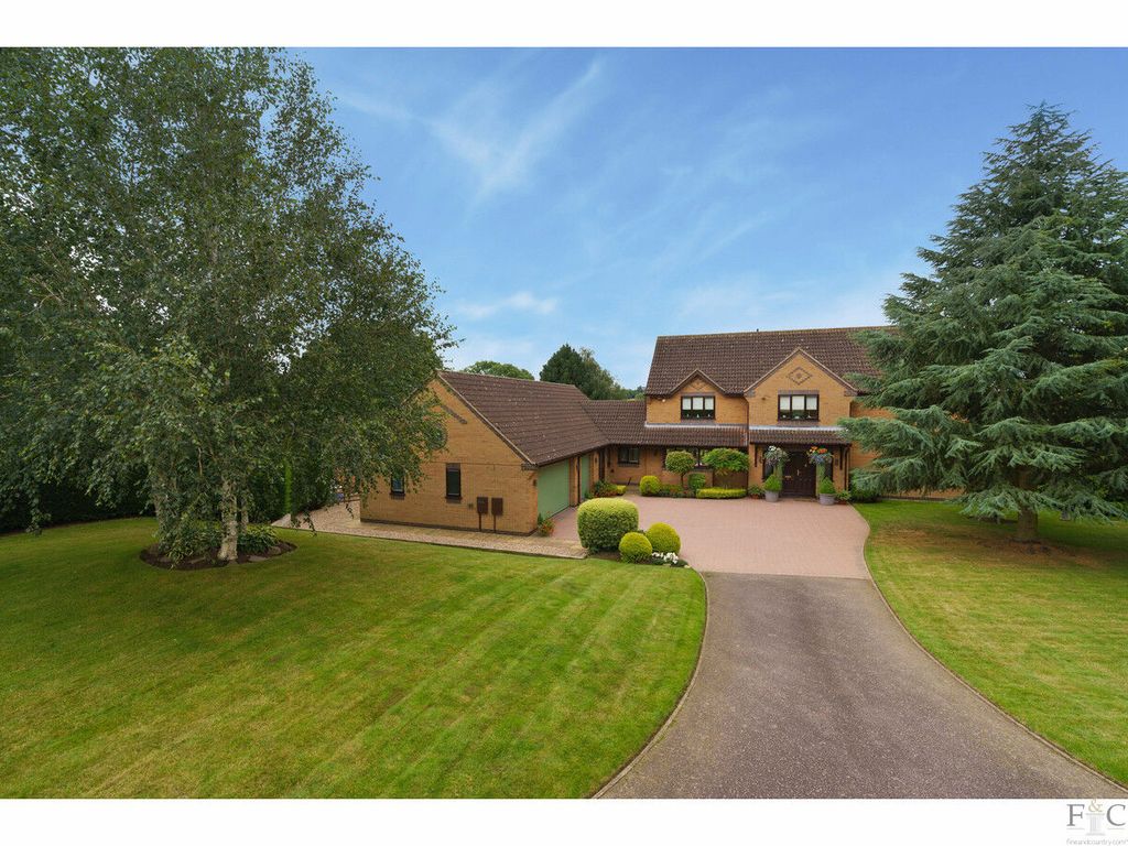 Property photo 1 of 45