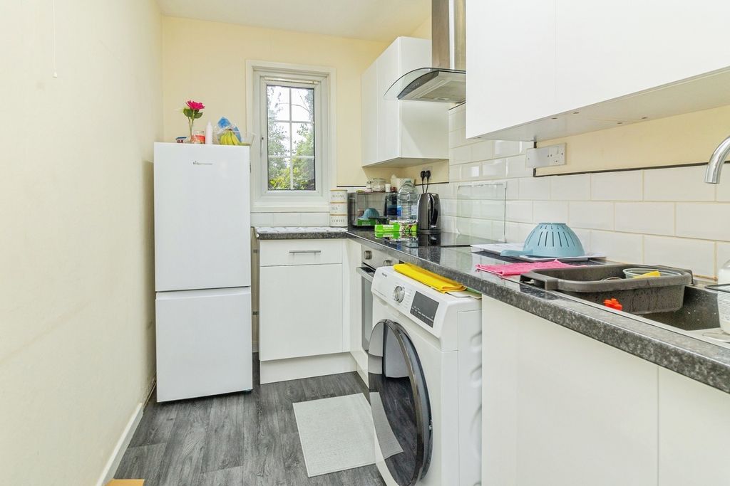 Property photo 3 of 13 Pbox-Img.Jpg