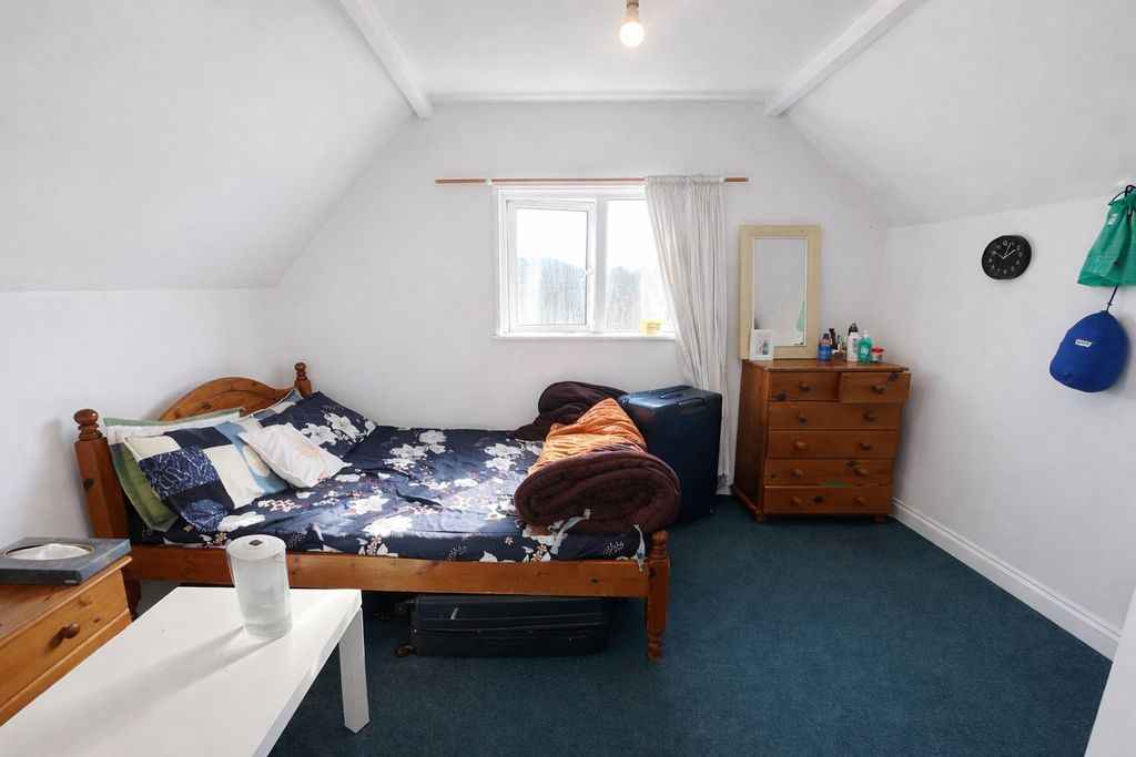 Property photo 1 of 16 Cover