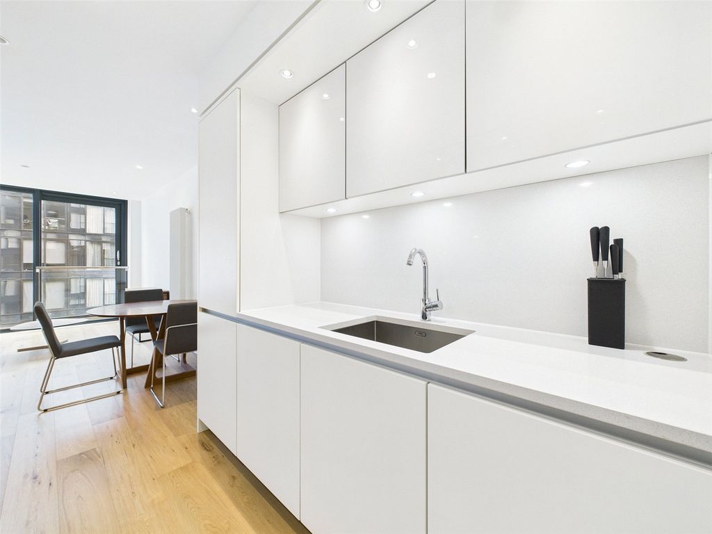 Property photo 3 of 25 Picture No. 03