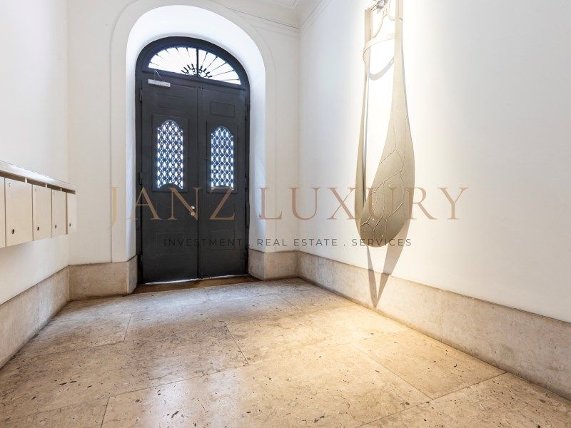 Property photo 2 of 64