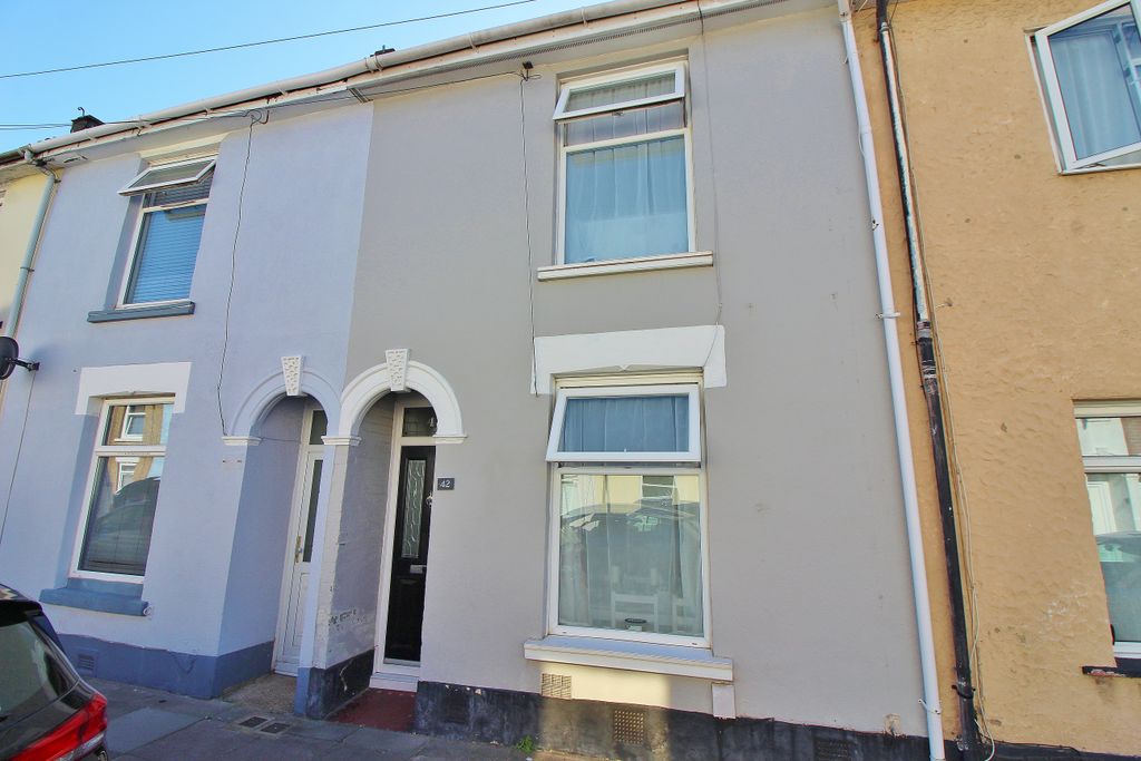 Property photo 1 of 11