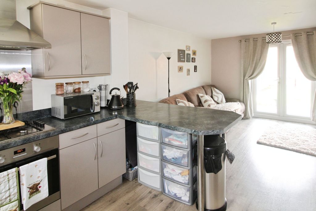 Property photo 3 of 19 Kitchen Lounge.Jpg