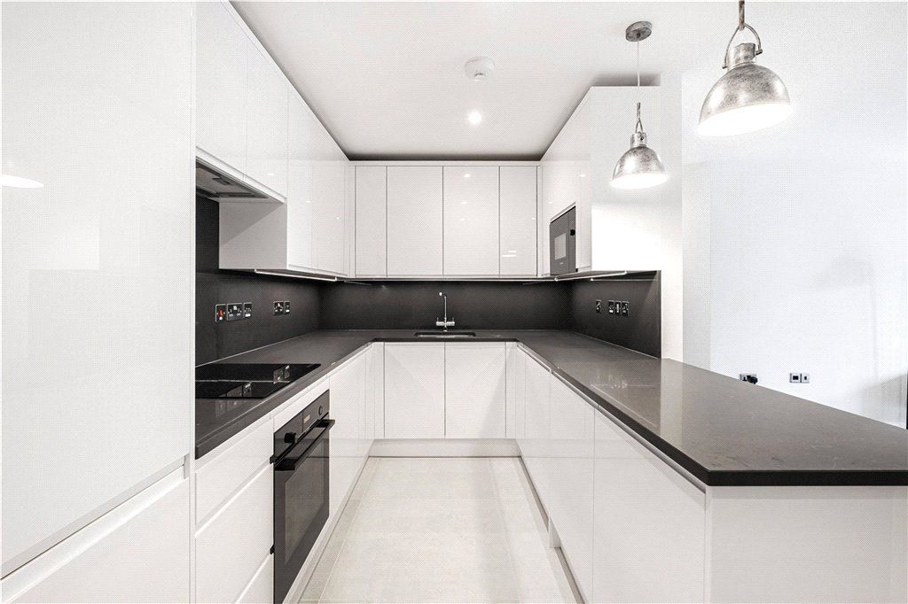 Property photo 2 of 17 Kitchen