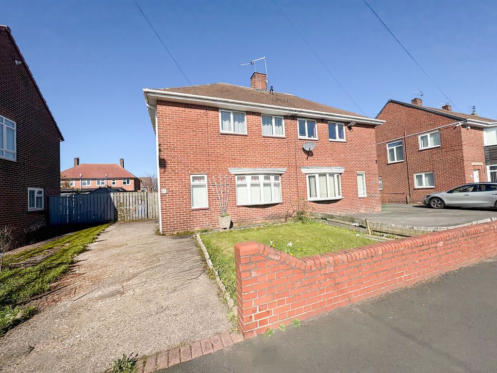 Property photo 1 of 8 Photo 8