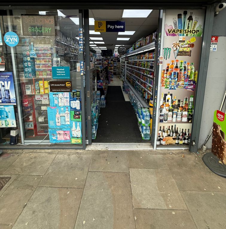 Property photo 1 of 4 Off License Hammersmith, W6
