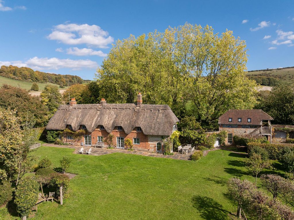 Property photo 1 of 28 Image