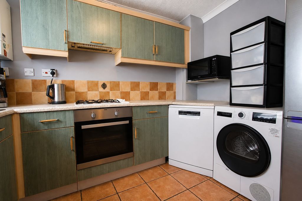 Property photo 3 of 11 5131832