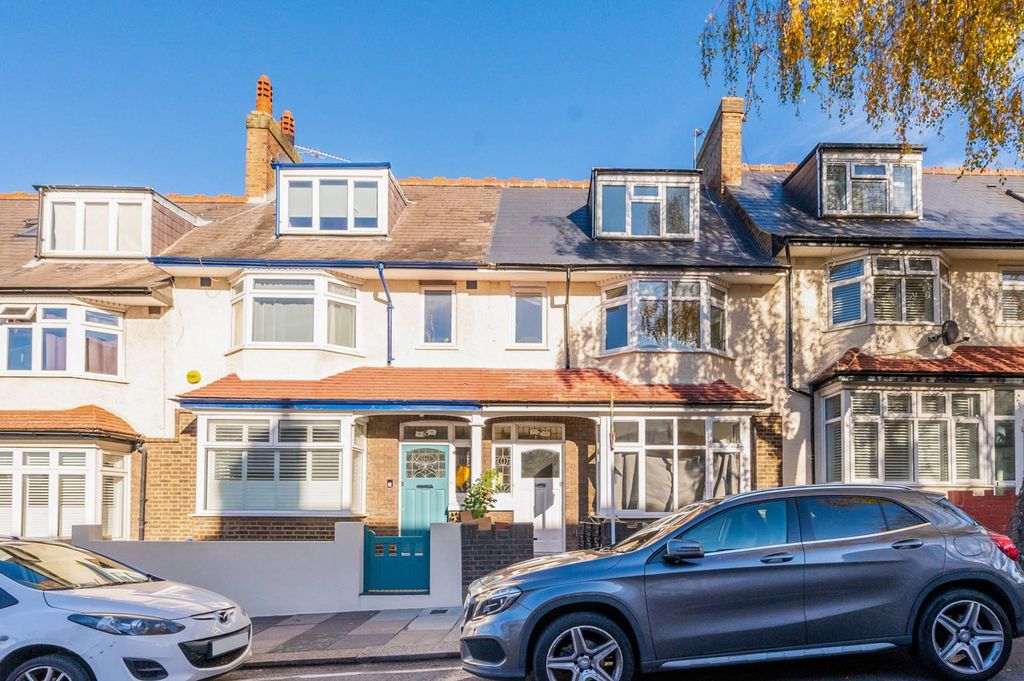 Property photo 1 of 3