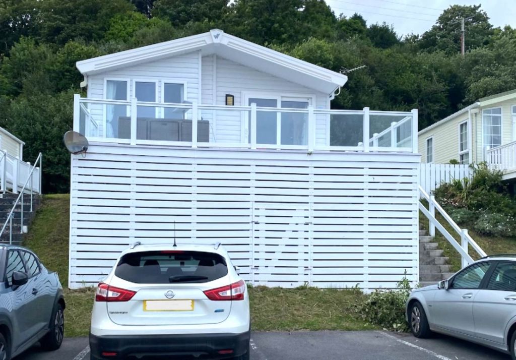 Property photo 1 of 26