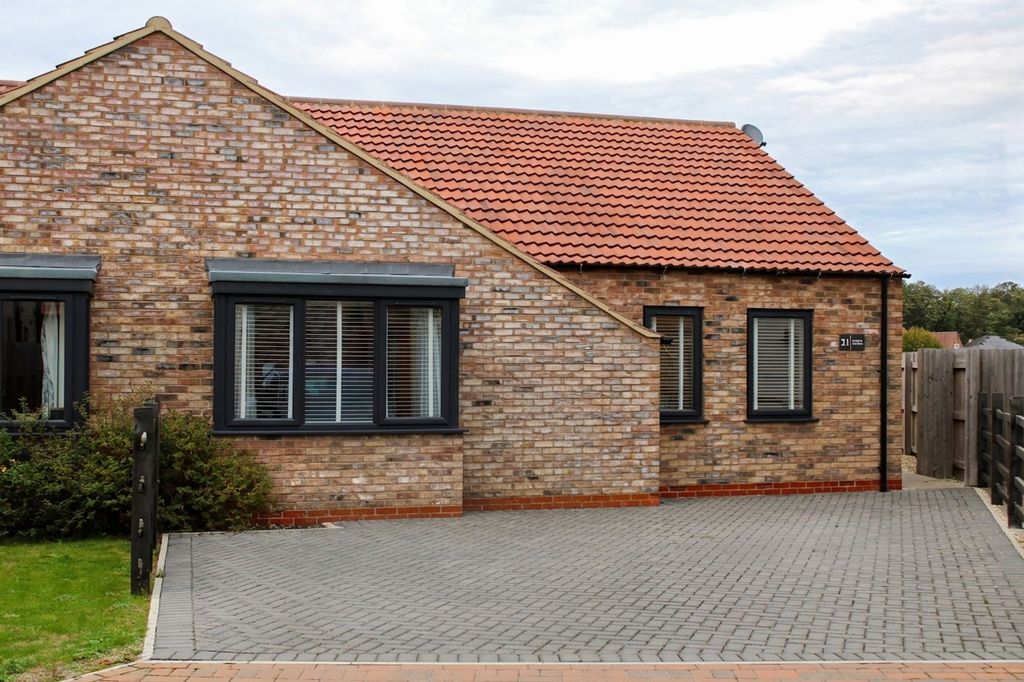 Property photo 1 of 16 Front