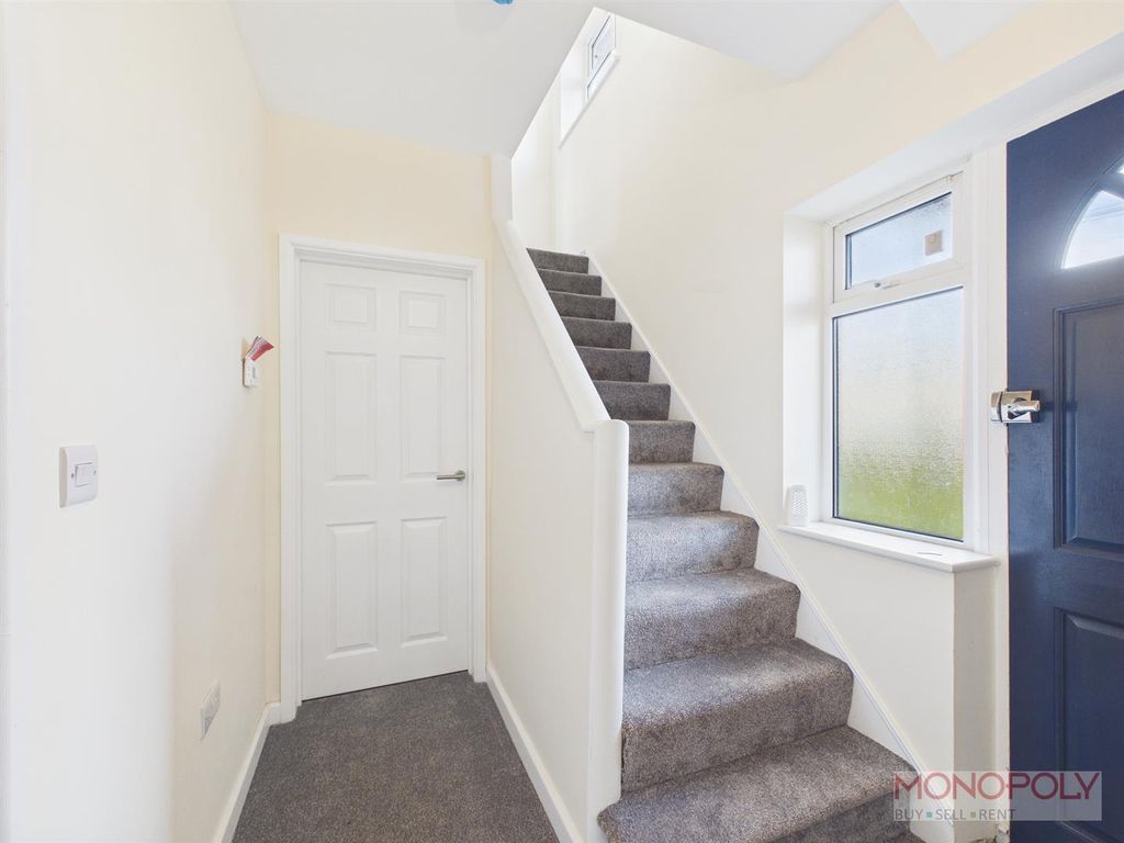 Property photo 2 of 19 Cam04439G0-Pr0247-Still008.Jpg