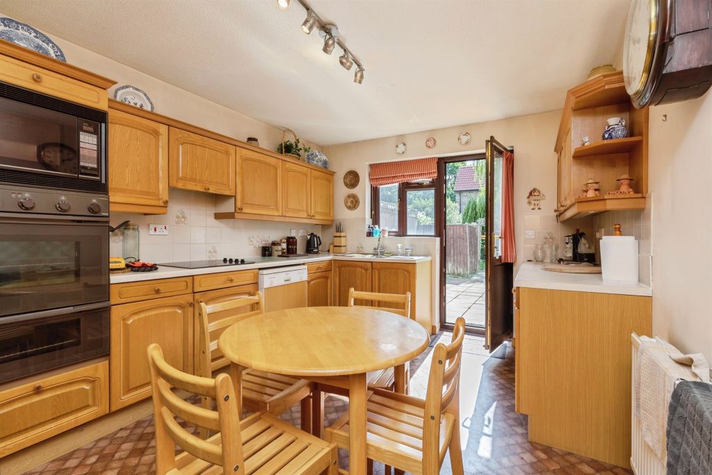 Property photo 3 of 17