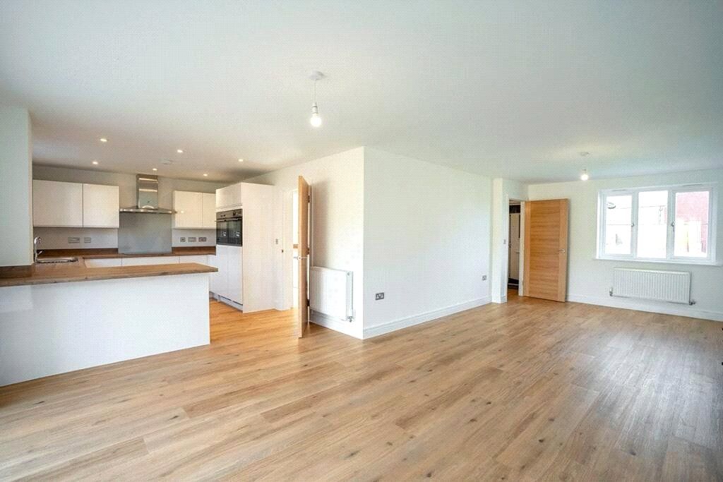 Property photo 2 of 7 Previous Violet