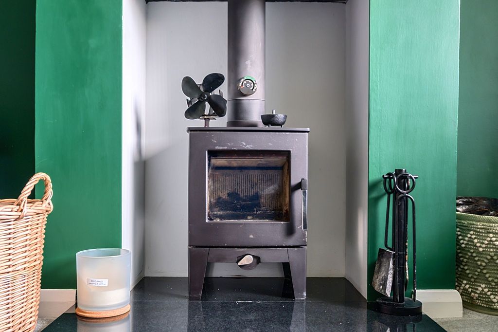 Property photo 3 of 16