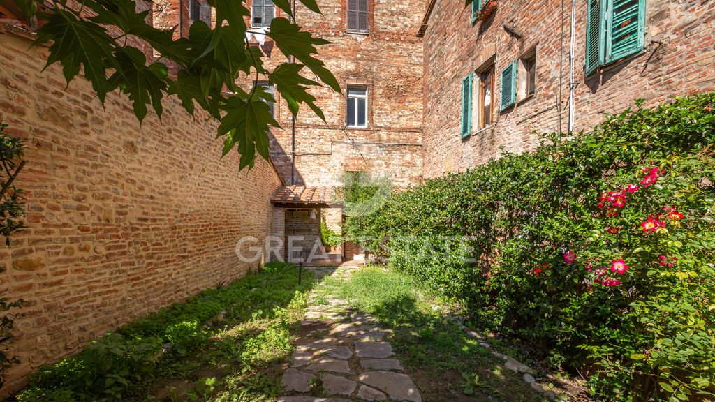 Property photo 2 of 27 Exteriors