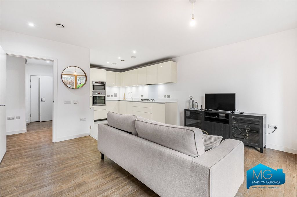 Property photo 1 of 21 Picture No. 27