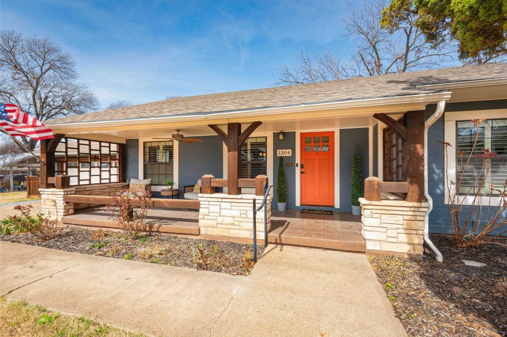 Property photo 1 of 31