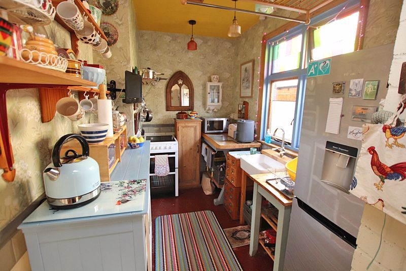 Property photo 3 of 14 Photo 9