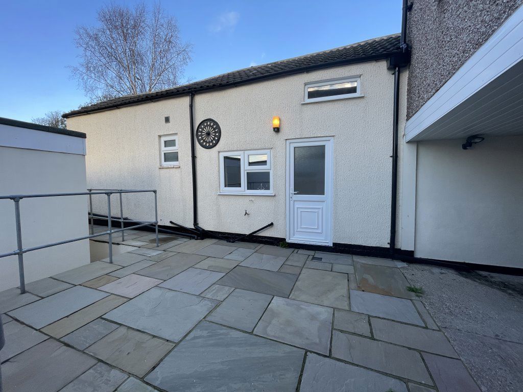 Property photo 3 of 24