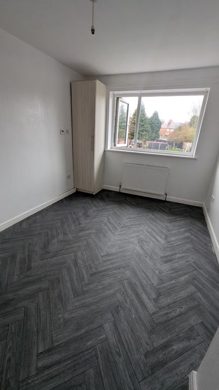 Property photo 3 of 5 Bedroom 2