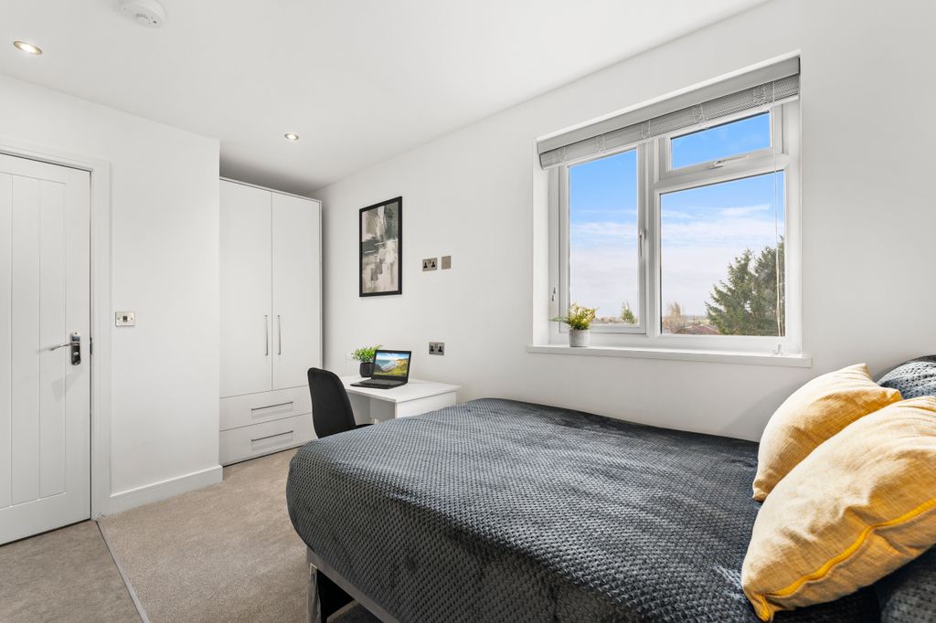 Property photo 1 of 8 A7309809
