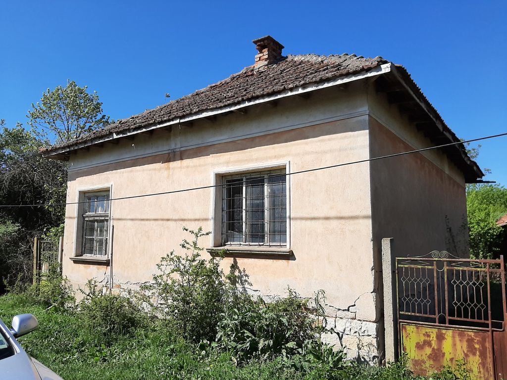 Property photo 2 of 7