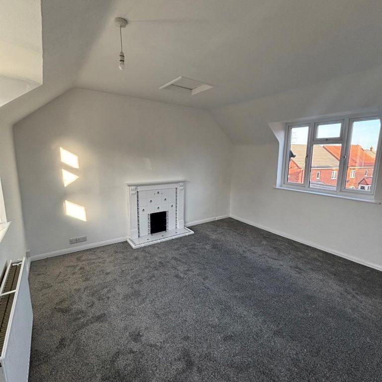 Property photo 2 of 10 Lounge