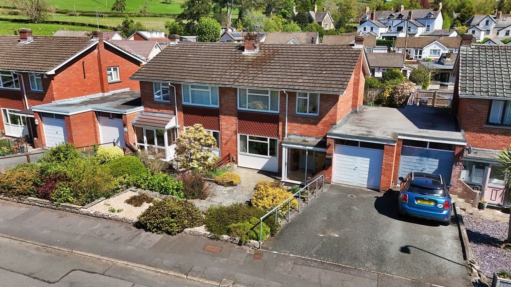 Property photo 1 of 29