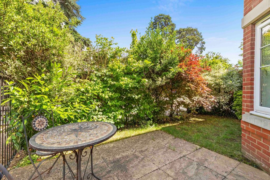 Property photo 3 of 12