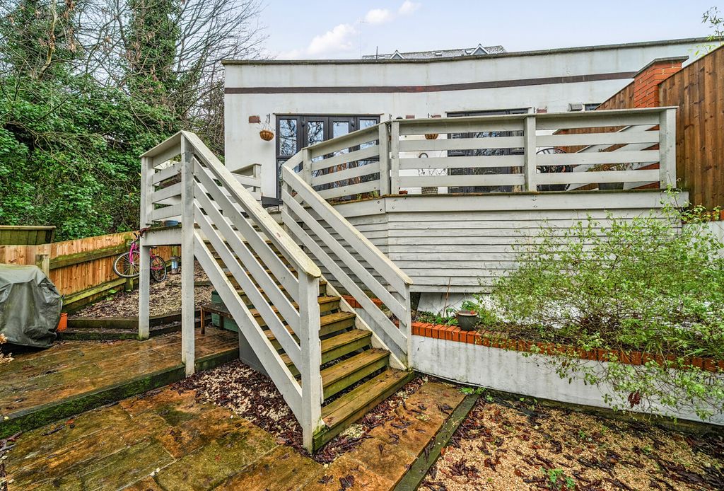 Property photo 3 of 11 1402750-14-6970Bb...