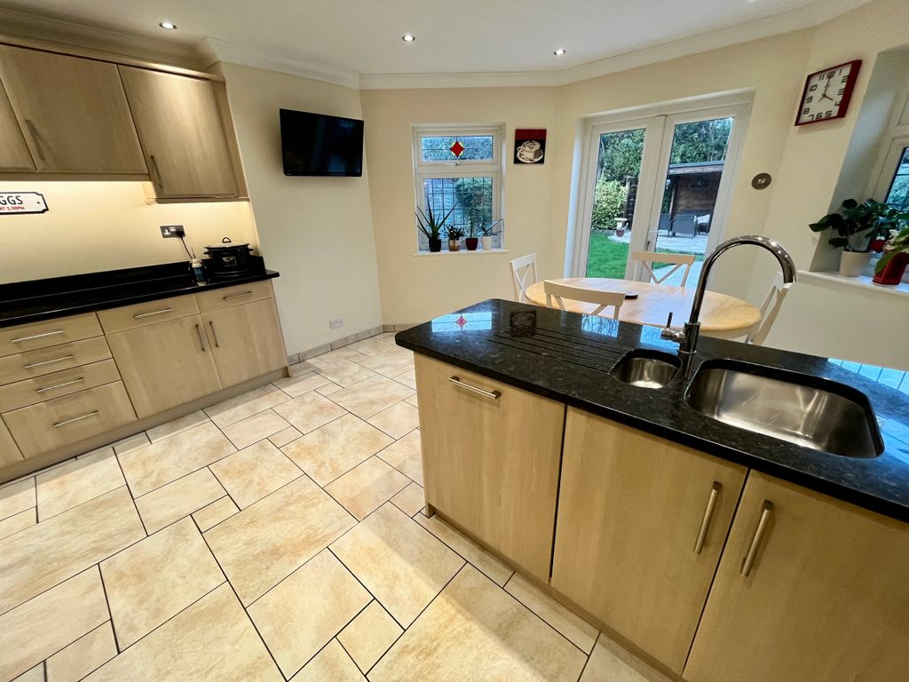 Property photo 2 of 27 Image00017.Jpeg