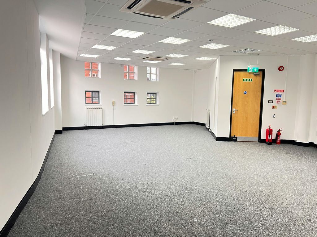 Property photo 3 of 4 20250225_104821273_Ios.Jpg