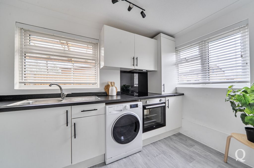 Property photo 3 of 21 Cbfc00d9-38Cf-45E...