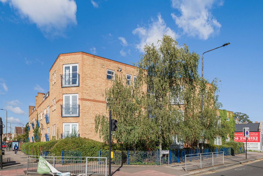 Property photo 3 of 15 Picture No. 06