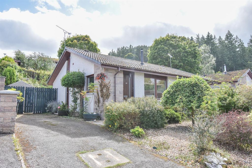 Property photo 1 of 15 Front