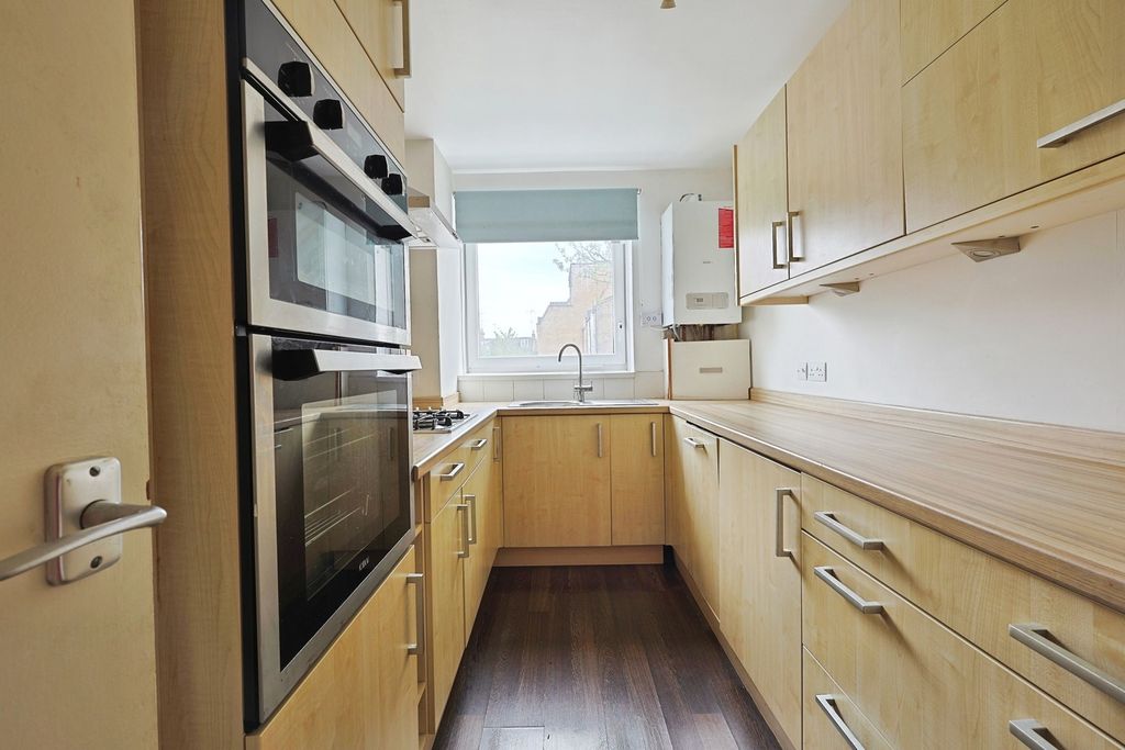 Property photo 3 of 17 Pbox-Img.Jpg