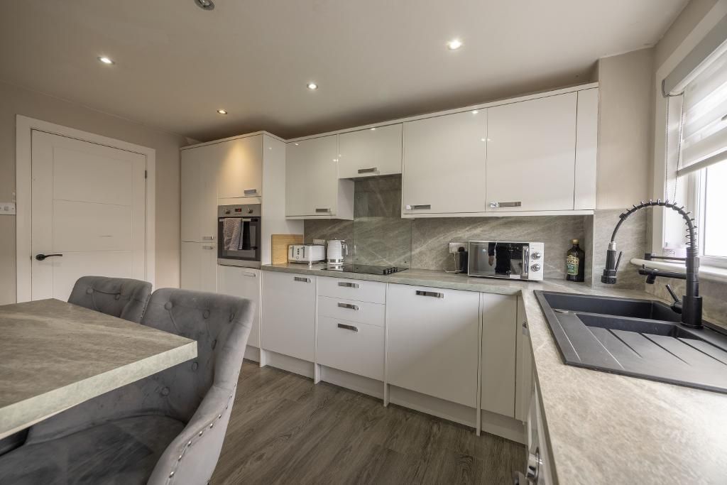 Property photo 3 of 18 Photo 3