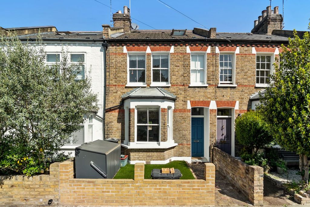 Property photo 1 of 13