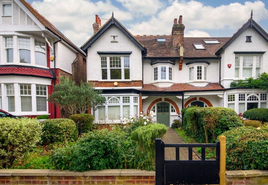 Property photo 2 of 19