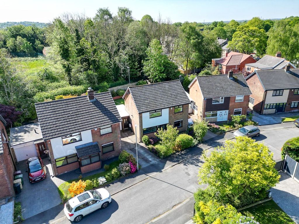 Property photo 3 of 39 4065796