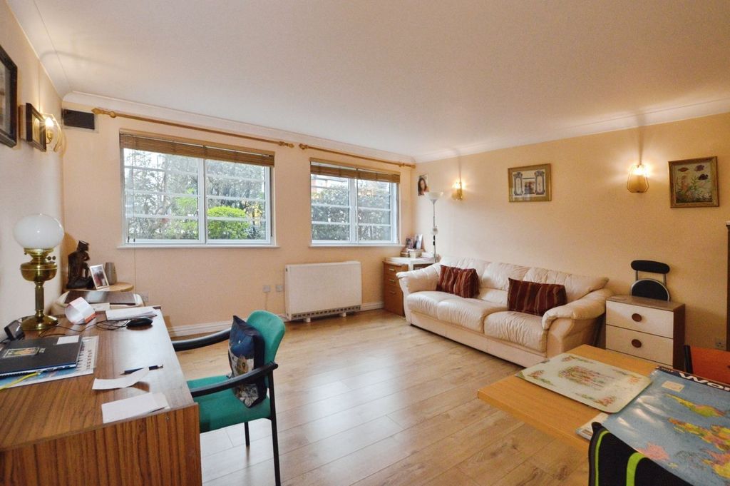 Property photo 2 of 15