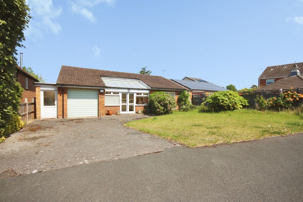 Property photo 1 of 17