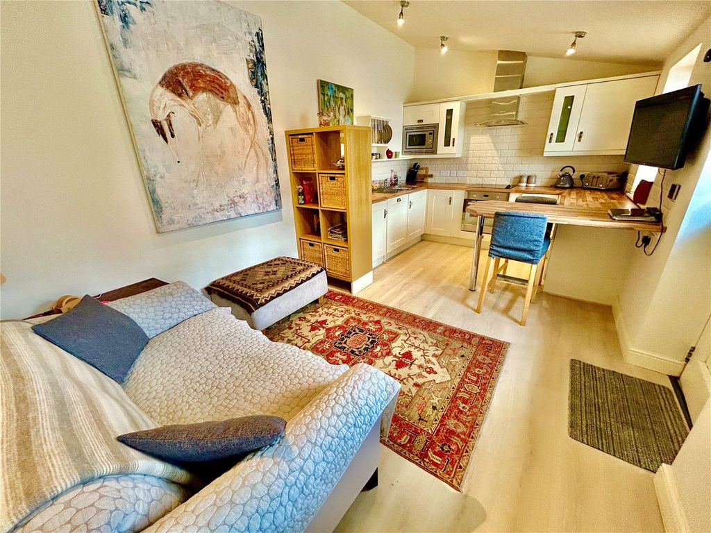 Property photo 3 of 10 Picture No. 07