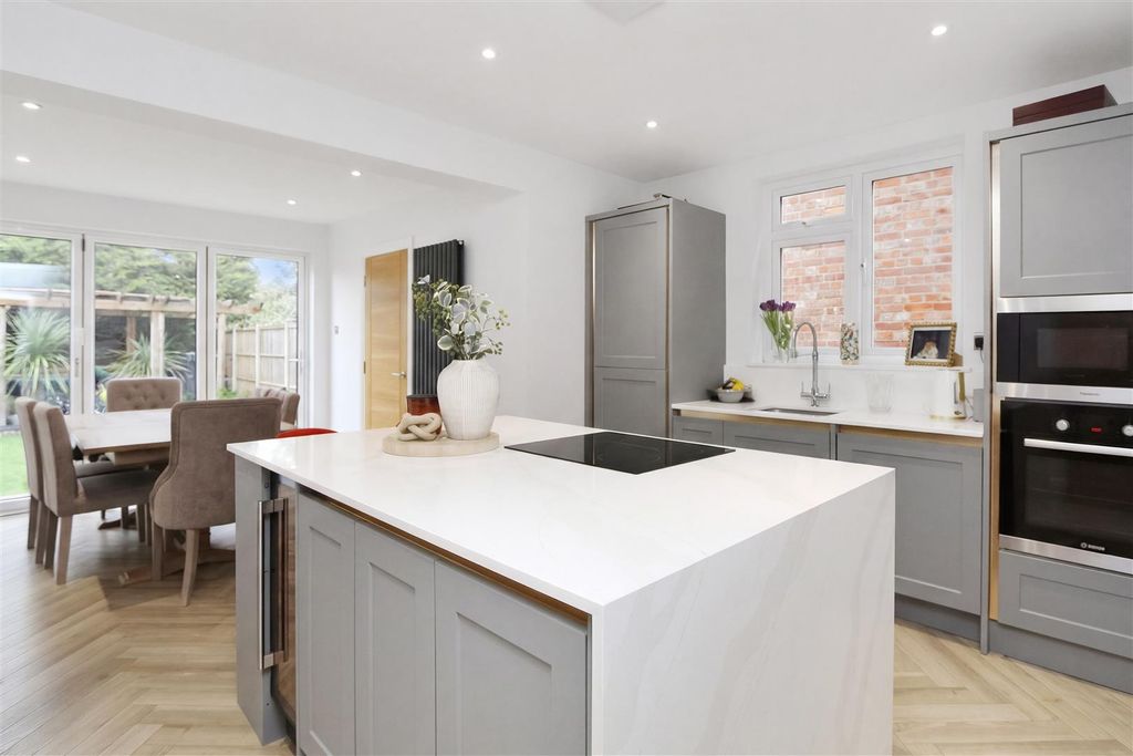 Property photo 2 of 19 Rt_Wt_Bxh_T_Job175_79 Jackson Road_24_040220262205