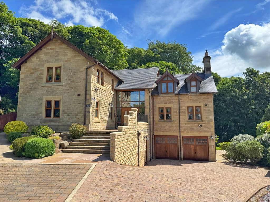 Property photo 1 of 61 Picture No. 35