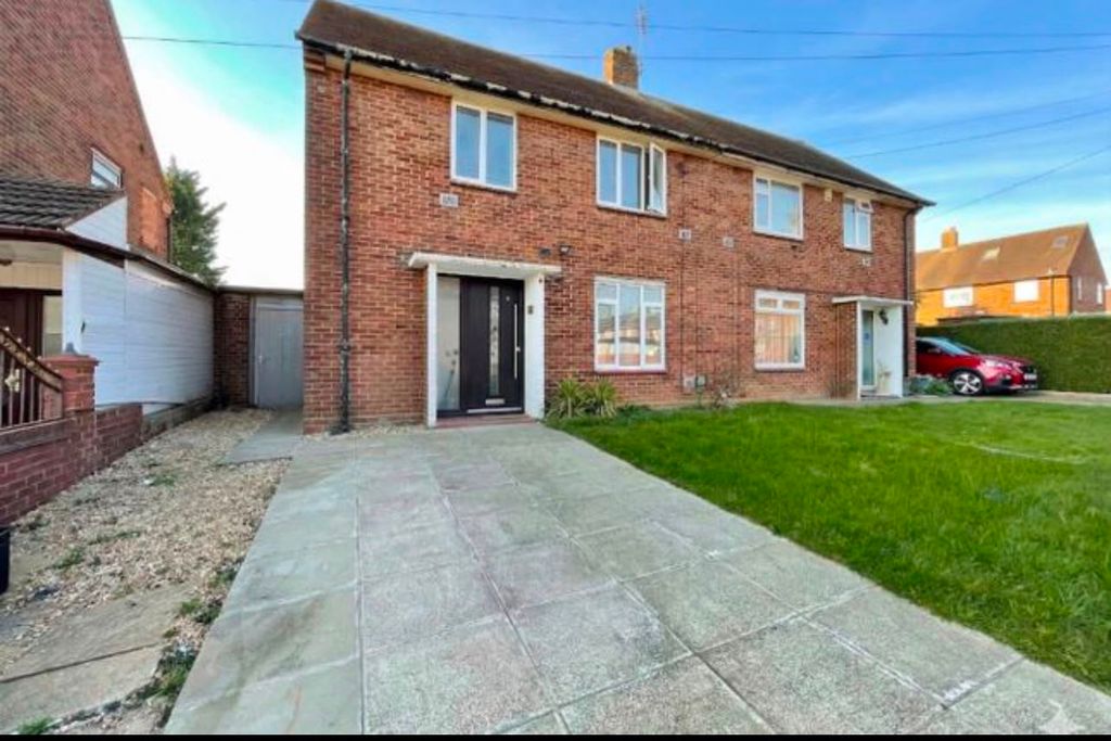 Property photo 1 of 9 Na